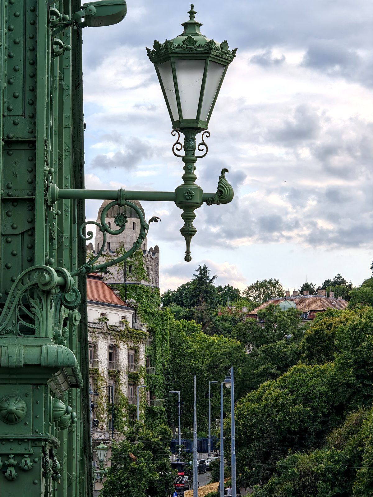 A lamp on the Liberty Bridge