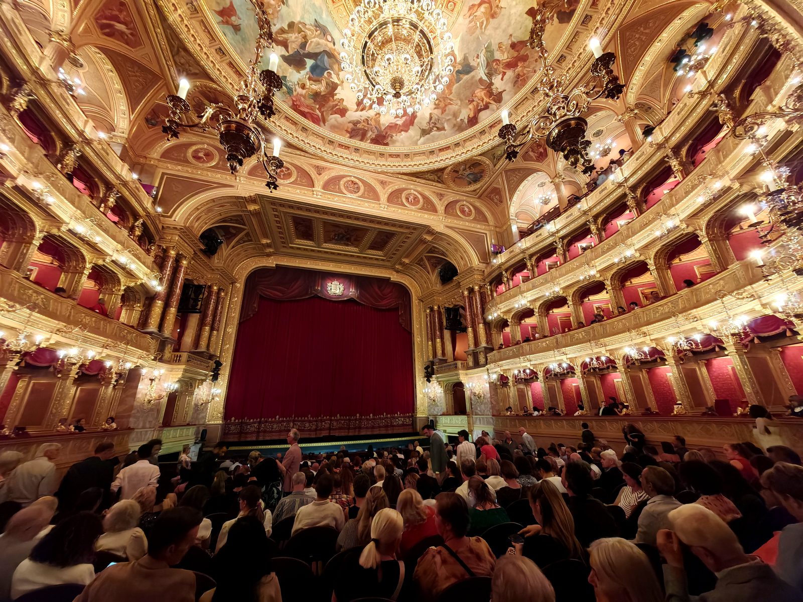 Inside the Hungarian State Opera