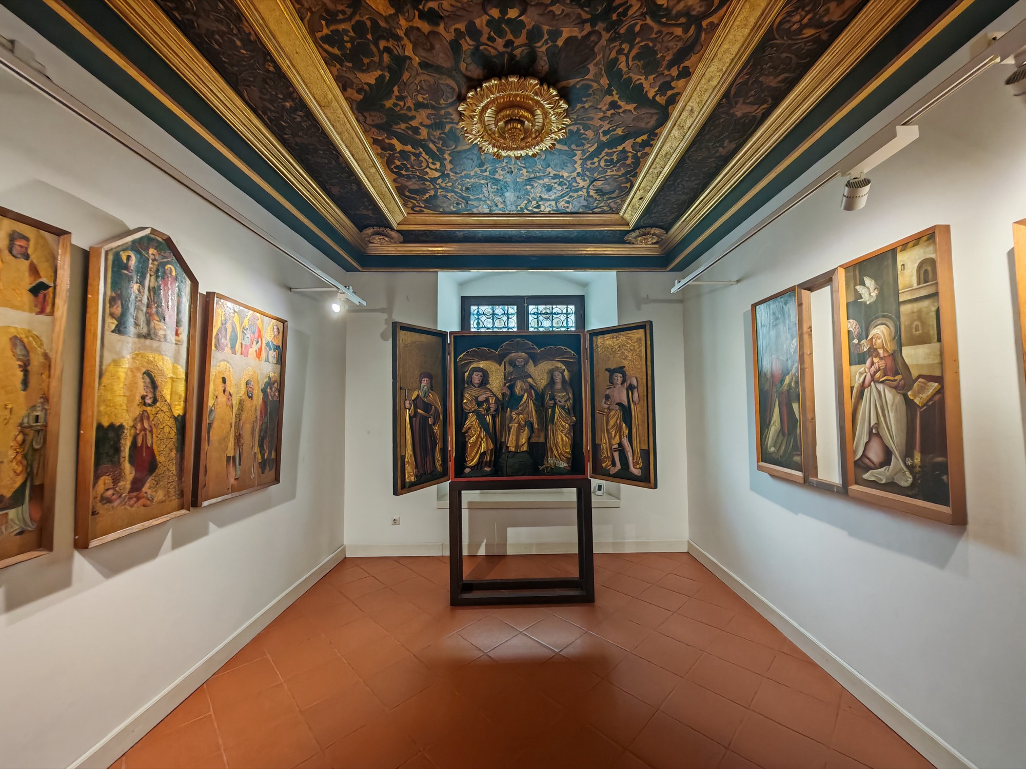A gallery of old masters