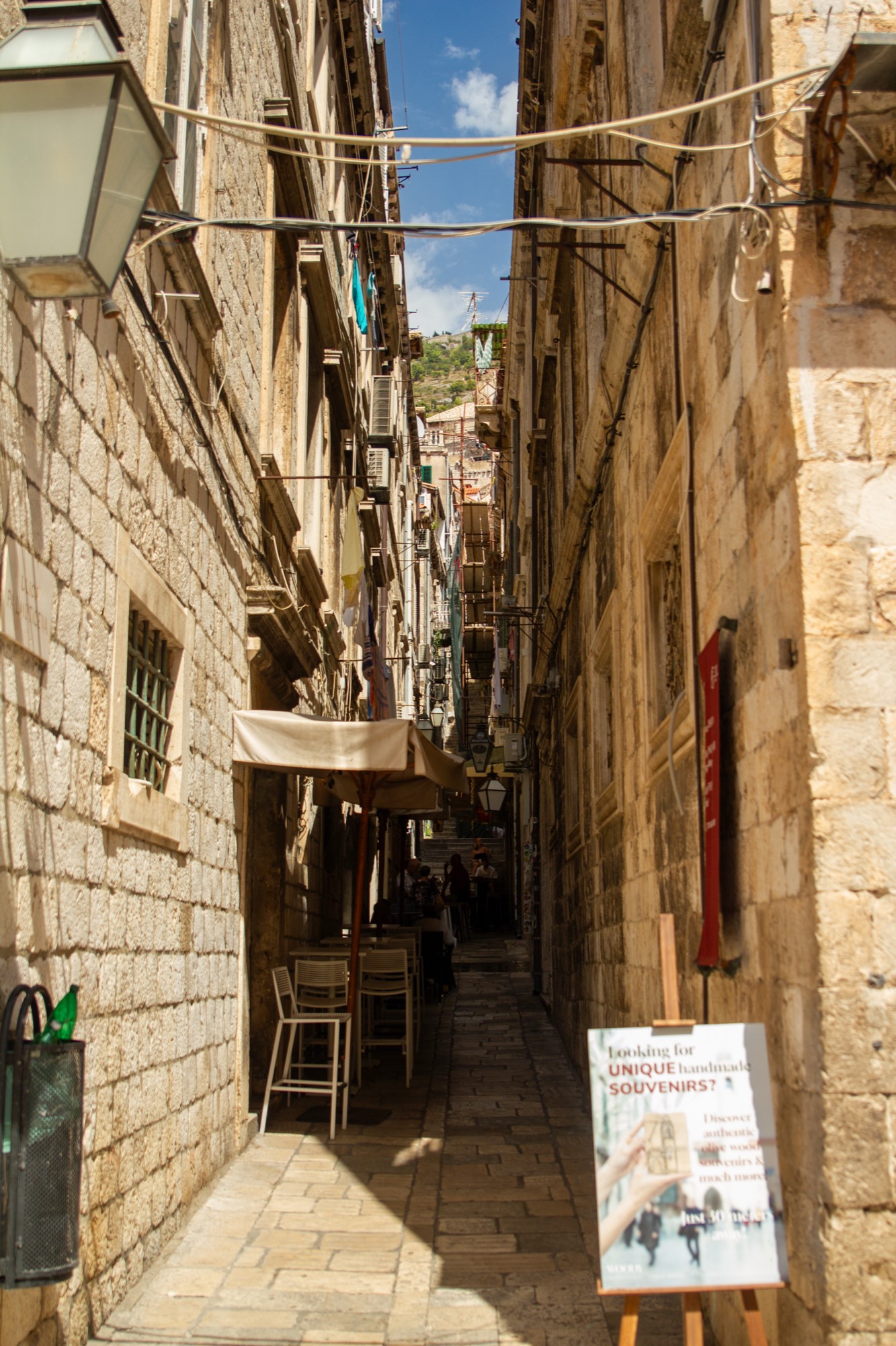 A quiet stone alley